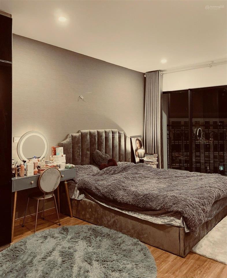 Cần bán căn hộ 3 ngủ  95m2(3n2w)  8,5 tỷ tại ct8, the emerald, sẵn sổ, full nội thất