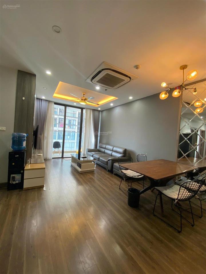 Gia đình tôi cần bán gấp ch 68m2 (2pn2w)giá 8,4 tỷ tại vinhomes skylake, có slot, sẵn sổ, full đồ