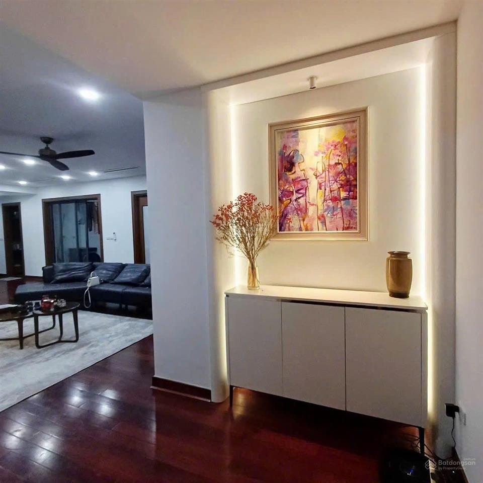 Em cần bán gấp ch 100m2 (3pn 2wc)  7 tỷ tại ct1 sudico sông đà, sẵn sổ, full đồ, có slot