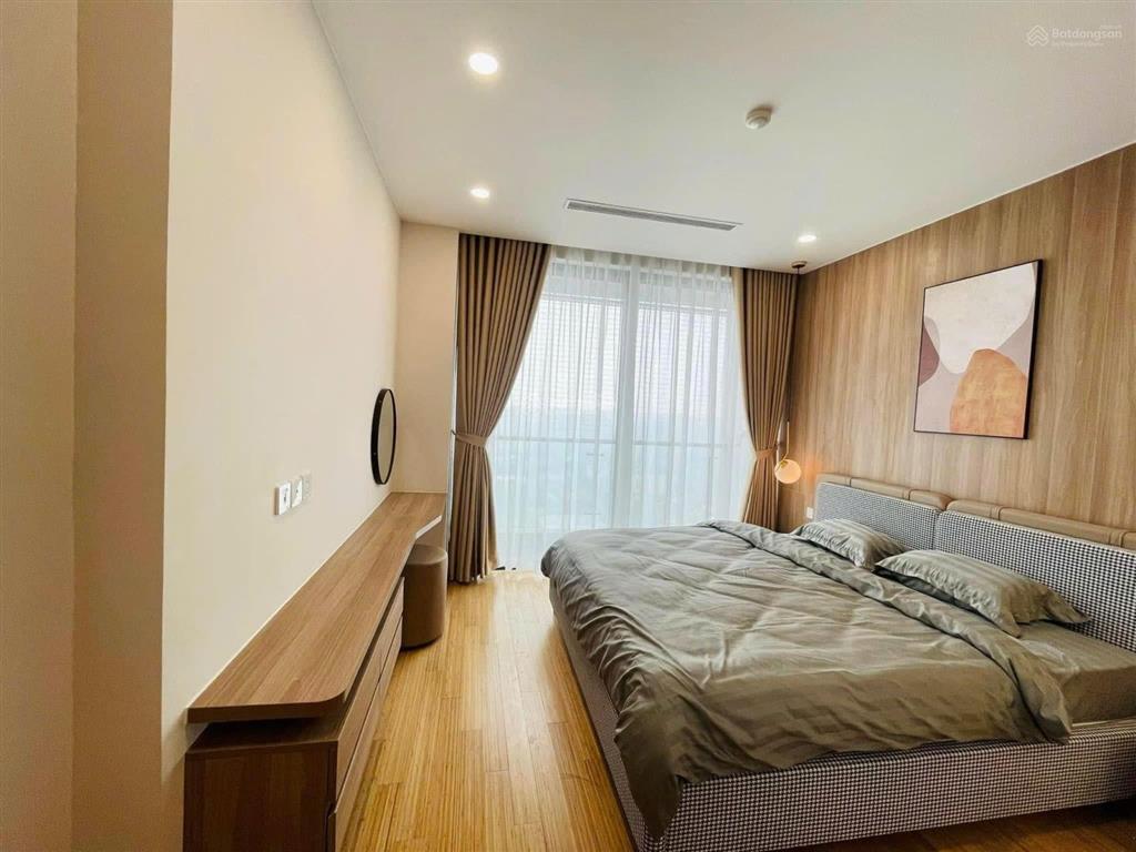 Chính chủ bán gấp căn 2n  85m2  8 tỷ tại the park home, dịch vọng, sẵn sổ, full nội thất