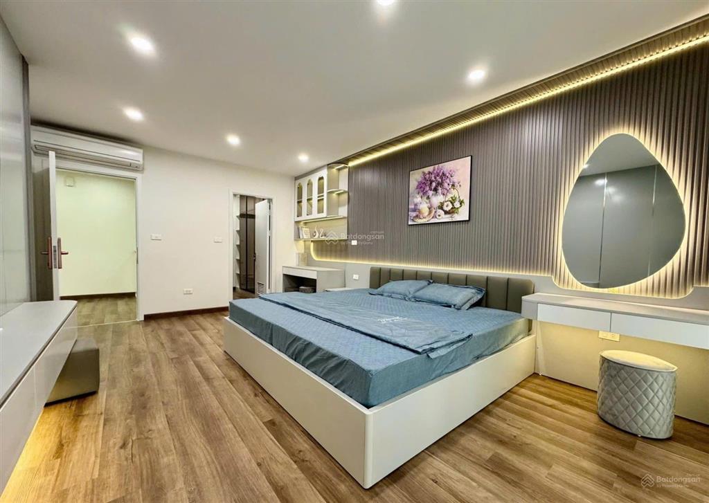 Chủ gửi bán căn hộ 92m2 thiết kế 2n2w  giá 9,6 tỷ tại the zei, sẵn sổ, full nội thất đẹp.