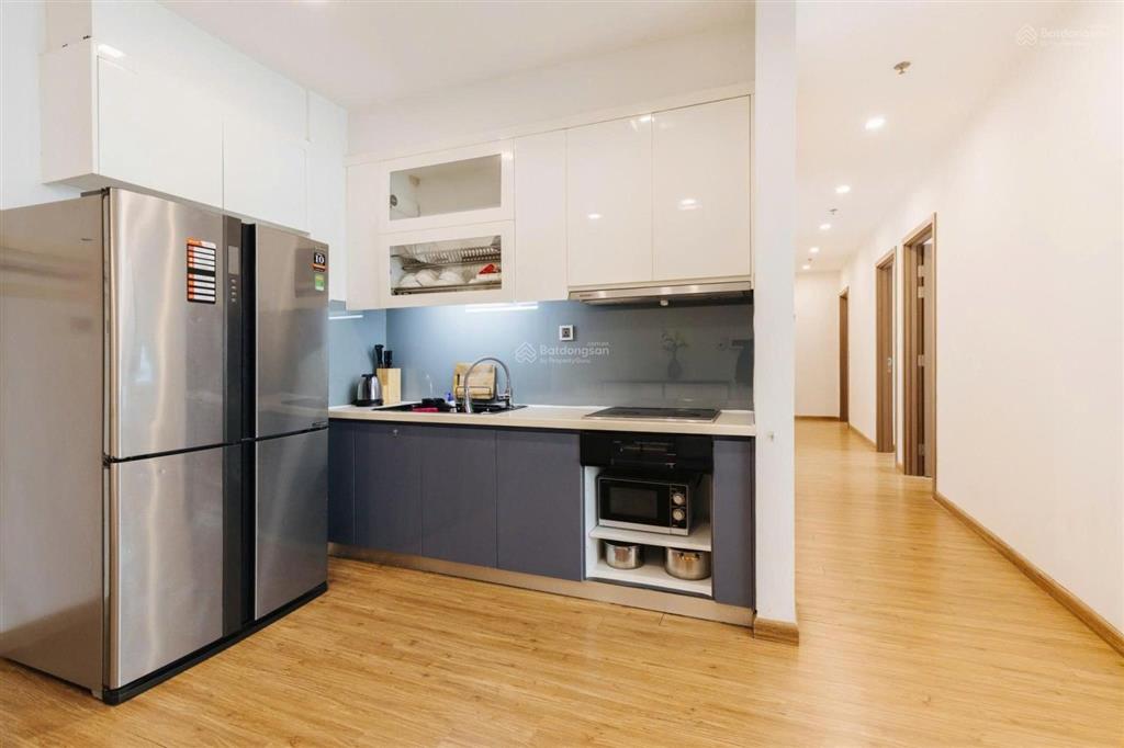 Chính chủ bán căn hộ 2 ngủ  83m2 tại 6th element, full đồ, sẵn sổ. giá 8,5 tỷ