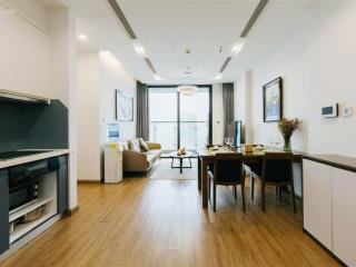 Chính chủ bán căn hộ 2 ngủ  83m2 tại 6th element, full đồ, sẵn sổ. giá 9 tỷ