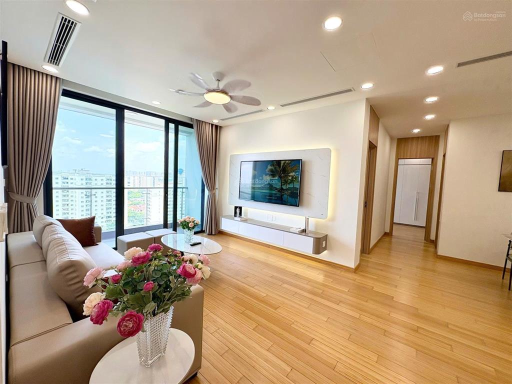Bán gấp căn hộ 3 phòng ngủ114m2 giá tốt 18 tỷ tại tòa 901a starlake tây hồ, full nội thất, sẵn sổ
