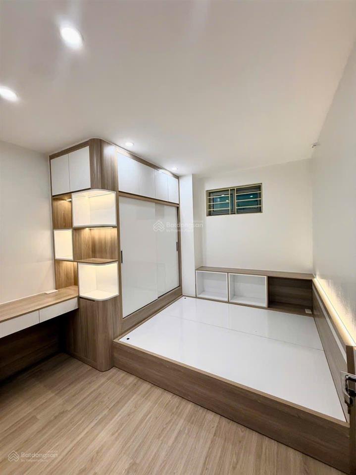 Em cần bán gấp ch 85m2 (3pn 2wc)  5,8 tỷ, view đẹp tại kđt mễ trì hạ, sẵn sổ, full đồ, có slot