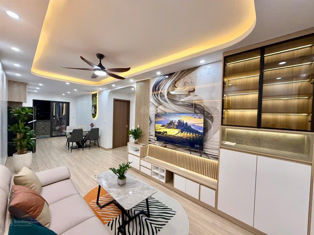 Em cần bán gấp ch 85m2 (3pn 2wc)  5,8 tỷ, view đẹp tại kđt mễ trì hạ, sẵn sổ, full đồ, có slot