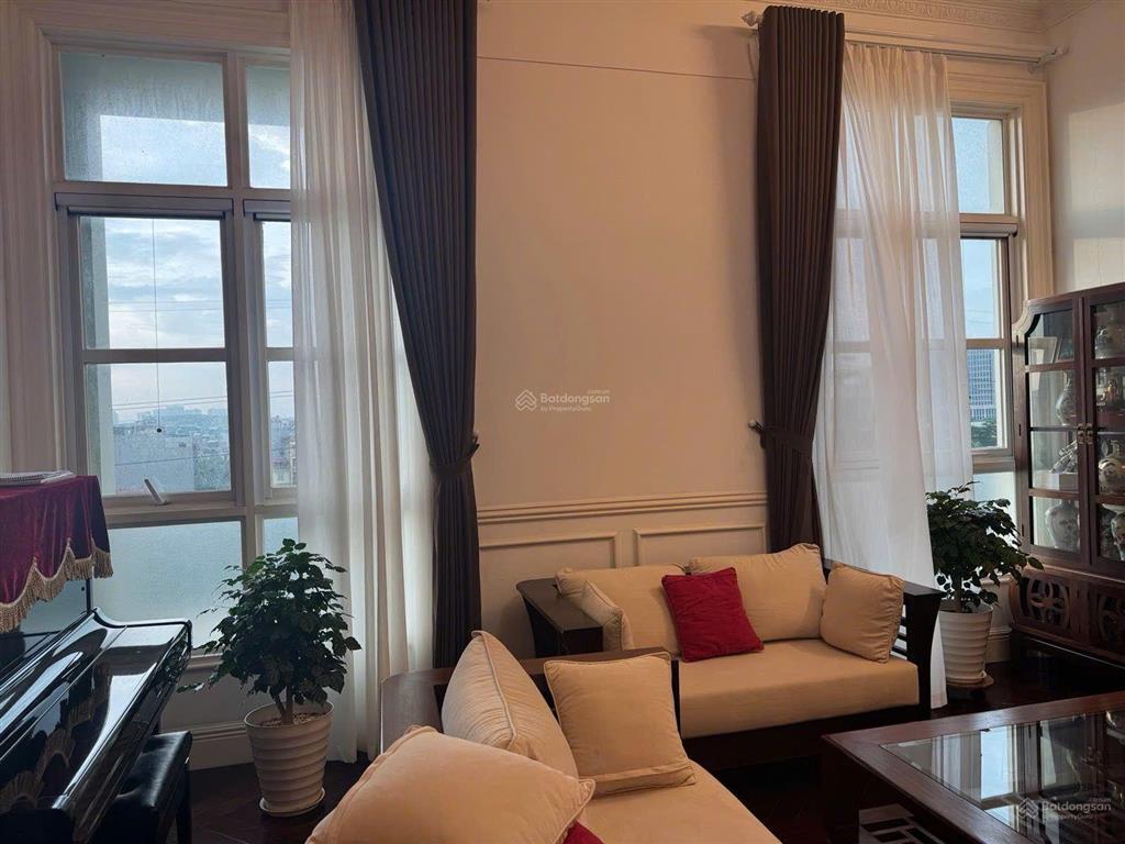 Bán gấp ch đẹp tòa tại cao tầng the manormễ trì 192m2 (3n2w),full nội thất, sẵn sổ, giá cực tốt.
