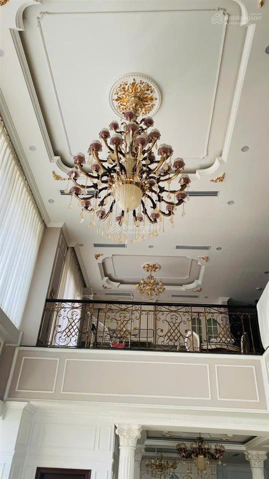 Bán siêu phẩm penthouse duplex golden palace 450m2  4n4w, có bể bơi riêng, full đồ. giá cực tốt.