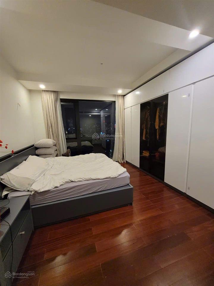 Bán căn 2 ngủ iris garden, 61m2 giá 4 tỷ, view pháo hoa cực đẹp, đã sẵn sổ