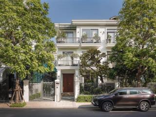 Biệt thự khu thạch thảo vinhomes greenbay dt 155m mt 7.5m 5t full nội thất dành cho giới thượng lưu