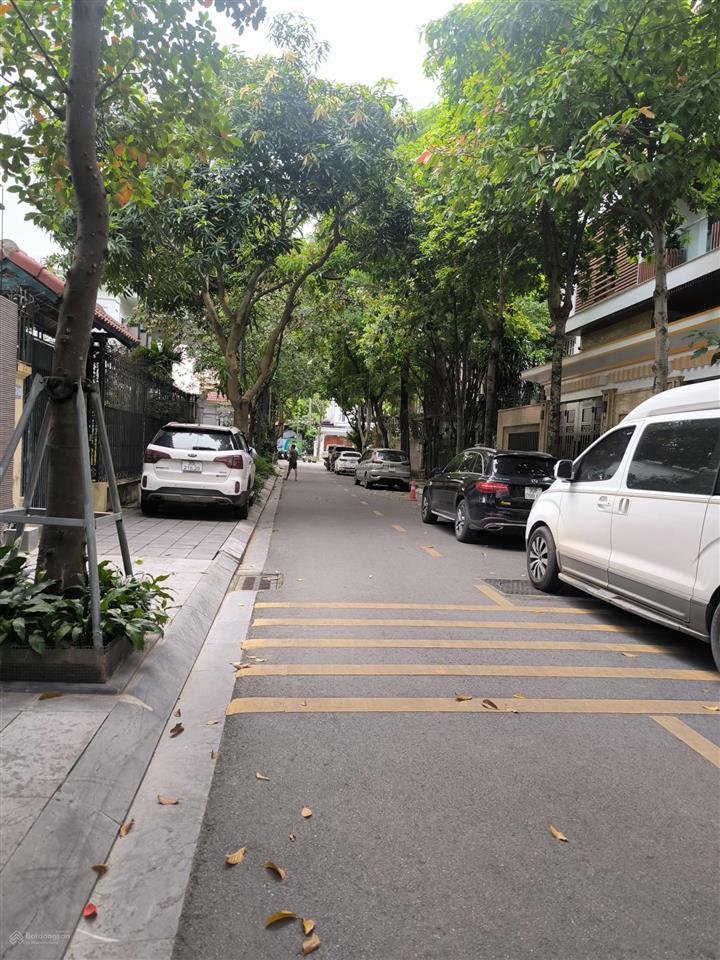 Hiếm, biệt thự lão thành cách mạng kdt yên hoà cầu giấy diện tích 205m mặt tiền 14m xây 4 tầng