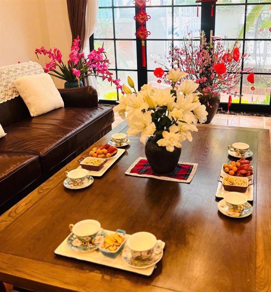 Biệt thự sinh thái vinhomes riverside long biên view sông đẳng cấp hàng hiệu dt 310m mt 10m xây 3t