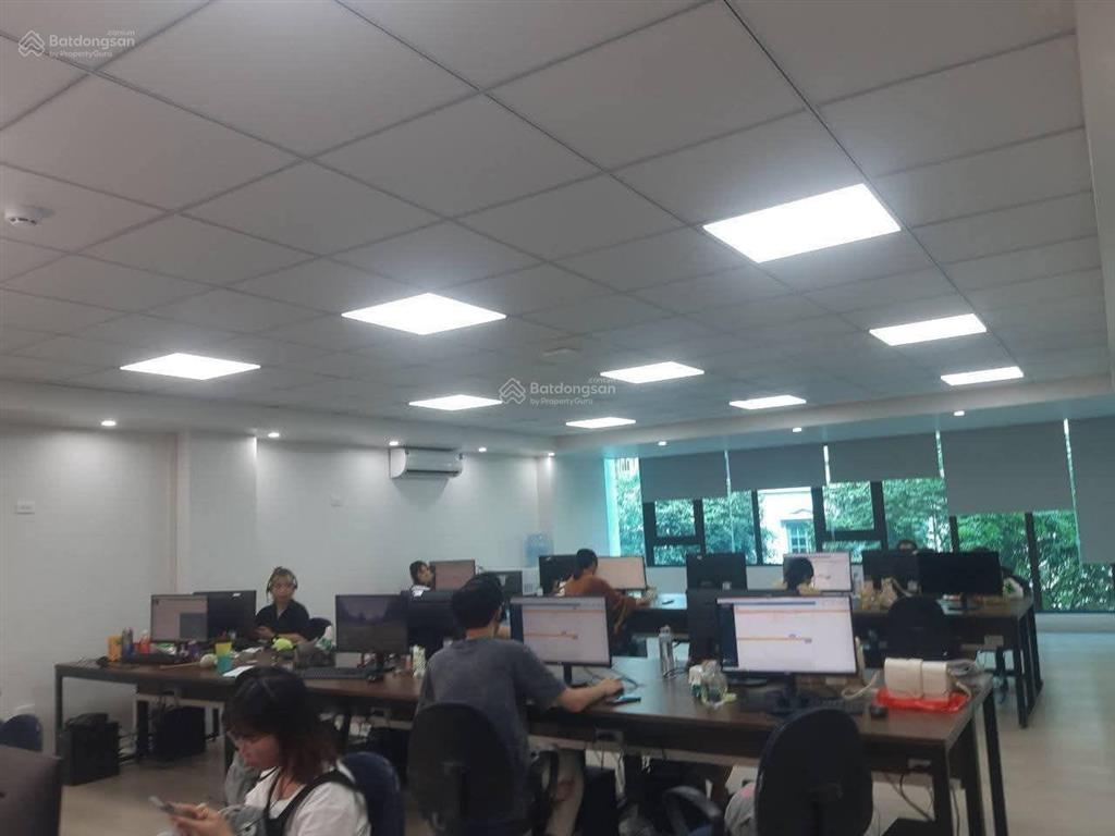 Tòa văn phòng phố nguyễn hoàng phân lô ô tô tránh vỉa hè đá bóng kinh doanh dt 115m² mt 9m xây 10t