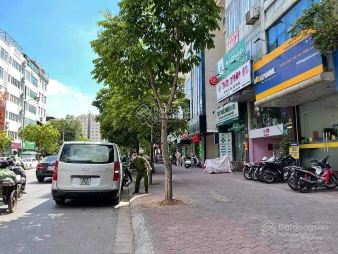 Bán nhà phố linh lang, ba đình phân lô tô tô vào nhà kinh doanh căn hộ cho nhật dt 85m2 xây 3 tầng