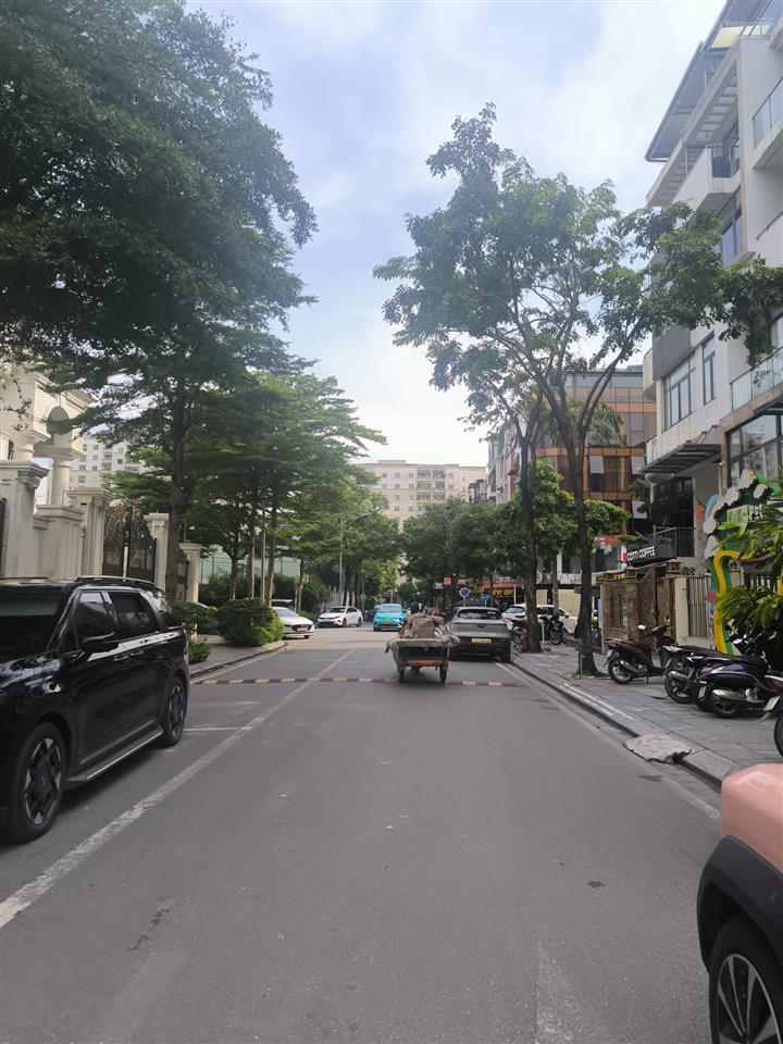 Hàm nghi, nam từ liêm phân lô ô tô tránh vỉa hè kinh doanh thang máy dt 100m mt6m xây 6t cực rẻ.
