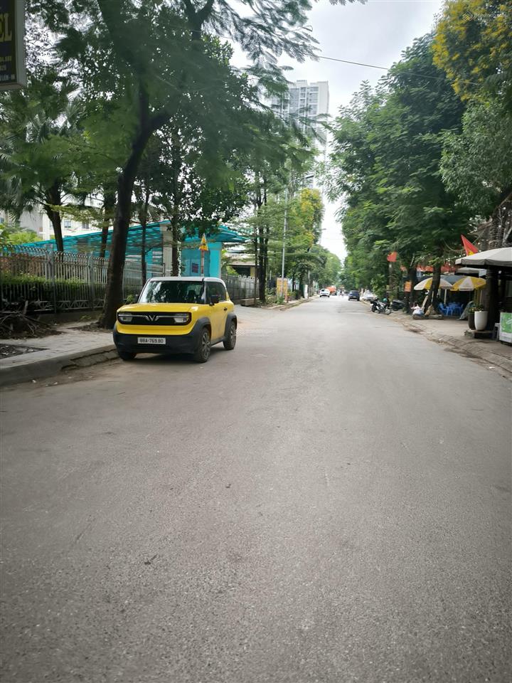 Hiếm, biệt thự kđt mễ trì hạ lô góc 2 mặt đường lớn 240m 4t mt35m kinh doanh ở víp 90 tỷ tl