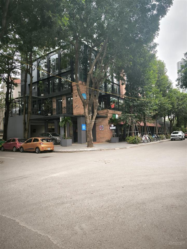 Hiếm, biệt thự kđt mễ trì hạ lô góc 2 mặt đường lớn 240m 4t mt35m kinh doanh ở víp 90 tỷ tl