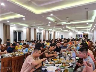 Bán khách sạn biển sầm sơn dt 620m2 xây 7 tầng mt 9m 66 phòng doanh thu 3 tỷ/năm giá 55 tỷ tl