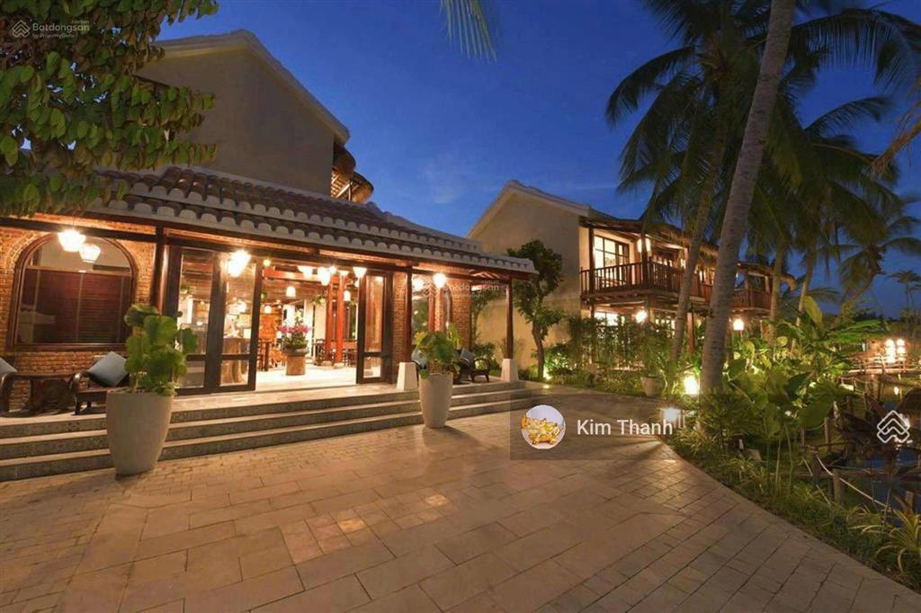 Cần bán resort 5 sao view đẹp trung tâm hội an hơn 8.000m2 doanh thu 1,516 tỷ/năm giá 125,5 tỷ