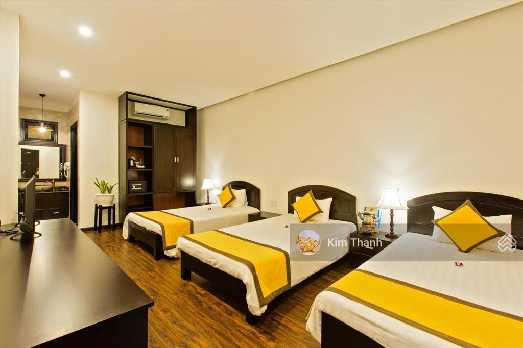 Bán khách sạn trục chính cửa đại, hội an, 50 phòng, đi bộ phố cổ 5 phút