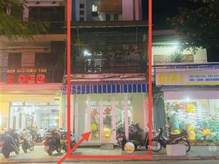 Bán gấp nhà 3 tầng mặt tiền hai bà trưng, trung tâm phố hội an, giá giảm sâu 16,1 tỷ