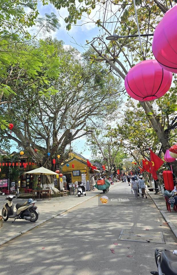 Cần bán gấp nhà phố cổ hội an, đường công nữ ngọc hoa, nhà 2 mặt tiền ven sông, giá chỉ 36,5 tỷ