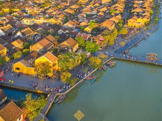 Bán khách sạn 6 tầng view sông thu bồn 104 phòng cách phố cổ 900m