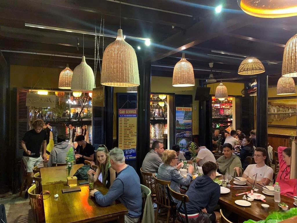 Cần bán nhà cổ pháp 2 mặt tiền đường phan bội châu, hội an, ngang 10m, dòng tiền tốt, giá 35 tỷ