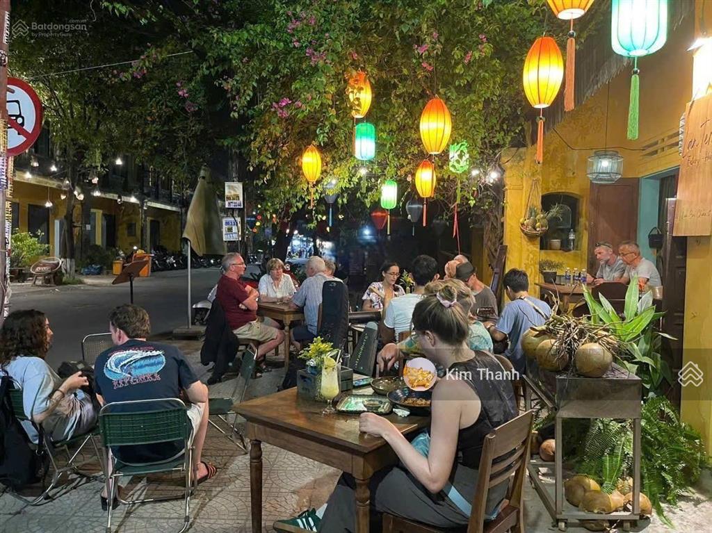 Cần bán mặt tiền đường nguyễn thái học phố cổ hội an, ngang 7.25m, dòng tiền 140 triệu/tháng