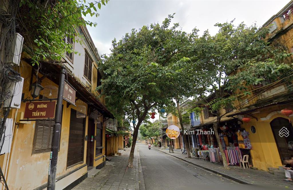 Cho thuê nhà mặt tiền đường trần phú phố cổ hội an, diện tích 180m2, kinh doanh rất tốt