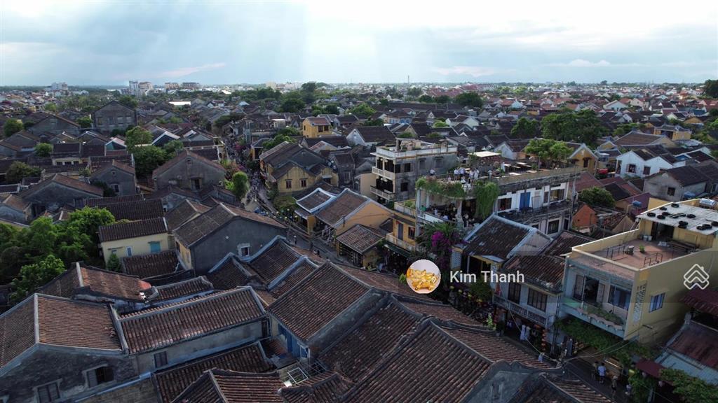 Cho thuê mặt bằng vàng, đường nguyễn thái học, hội an, diện tích 300m2, chỉ 200 triệu tháng