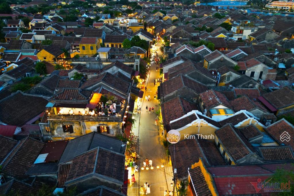 Cần bán nhà phố cổ đường trần phú, hội an, sát chùa cầu khai thác 170 triệu tháng