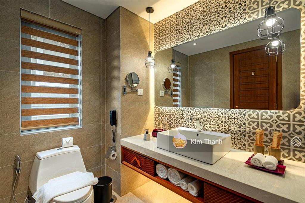 Bán khách sạn 4 sao 120 phòng đường cửa đại hội an, dòng tiền hơn 5 tỷ tháng