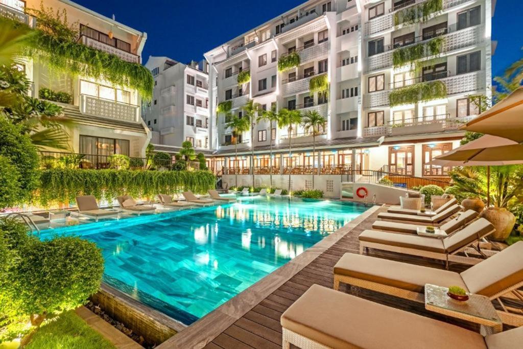 Bán khách sạn 4 sao 120 phòng đường cửa đại hội an, dòng tiền hơn 5 tỷ tháng
