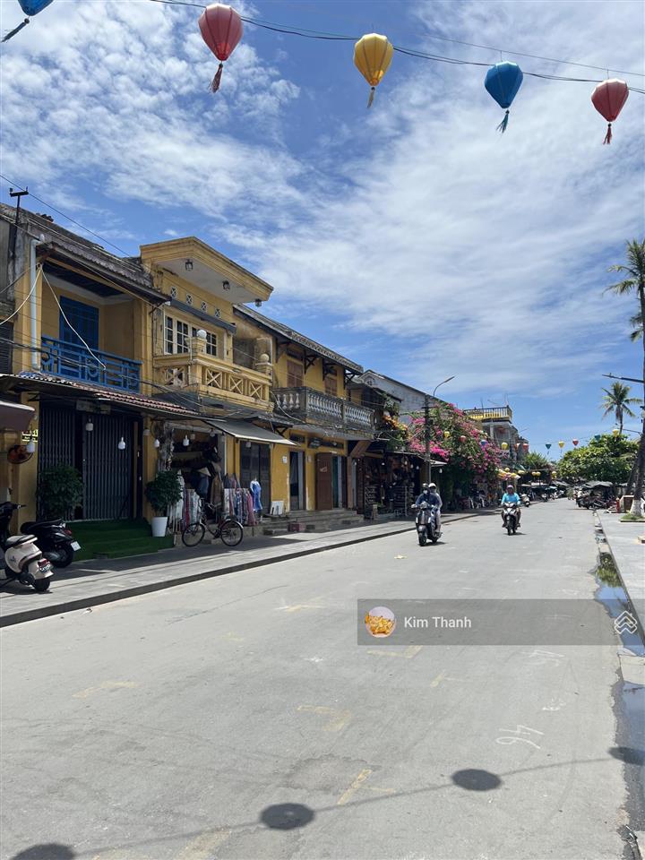 Bán nhà phố cổ hội an, mặt tiền đường bạch đằng, hội an, đang kinh doanh ổn định