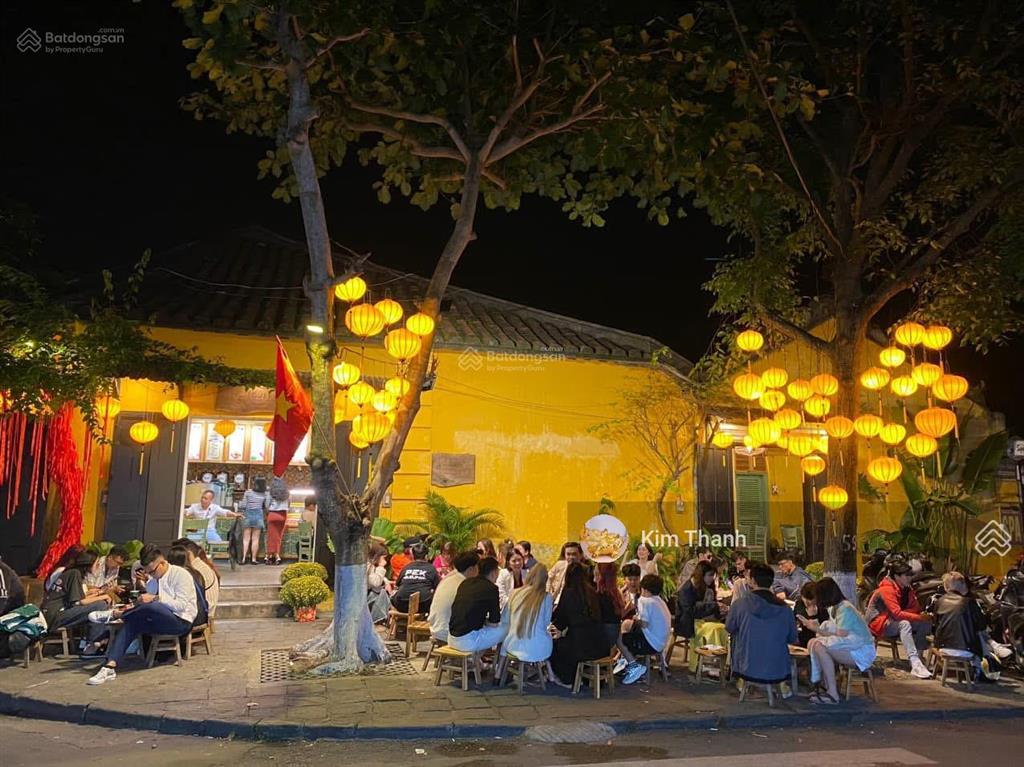 Bán nhà phố cổ đường phan châu trinh hội an, 2 tầng, thu nhập 200 triệu tháng, giá tốt