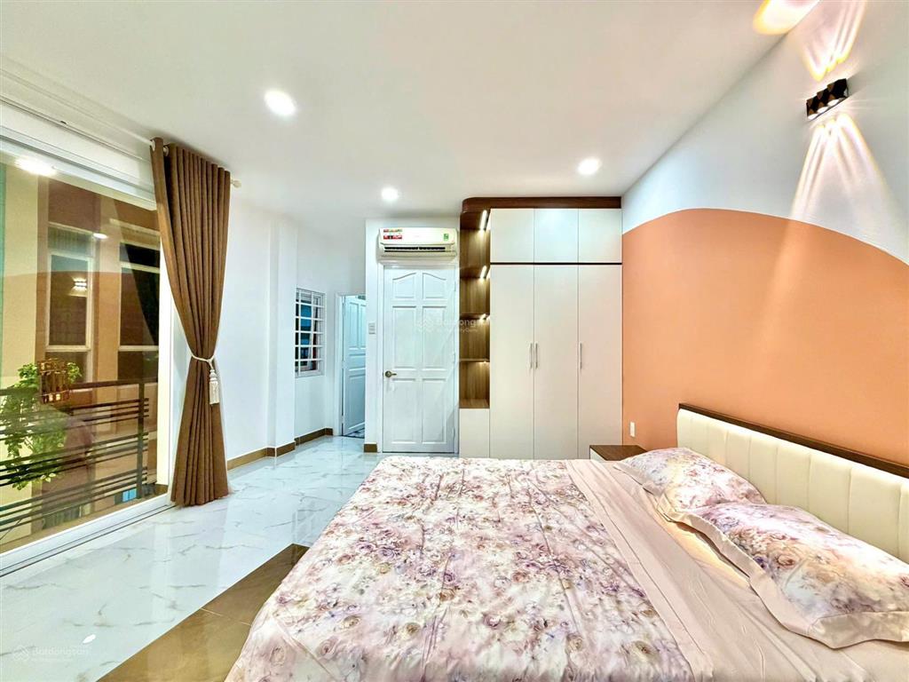 Bán nhà xe hơi đậu cửa bùi văn thêm, 7,5 tỷ, 9mx5m, nhà đẹp full nội thất, vào ở ngay