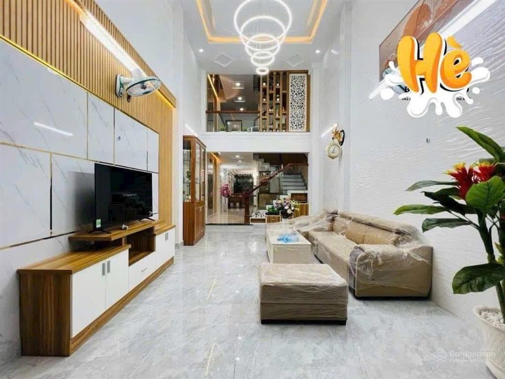 Quyết tâm ra hàng trước tết  căn nhà bùi minh trực, p5, quận 8. dt 40,3m2  2,860tỷ. hẻm xe hơi