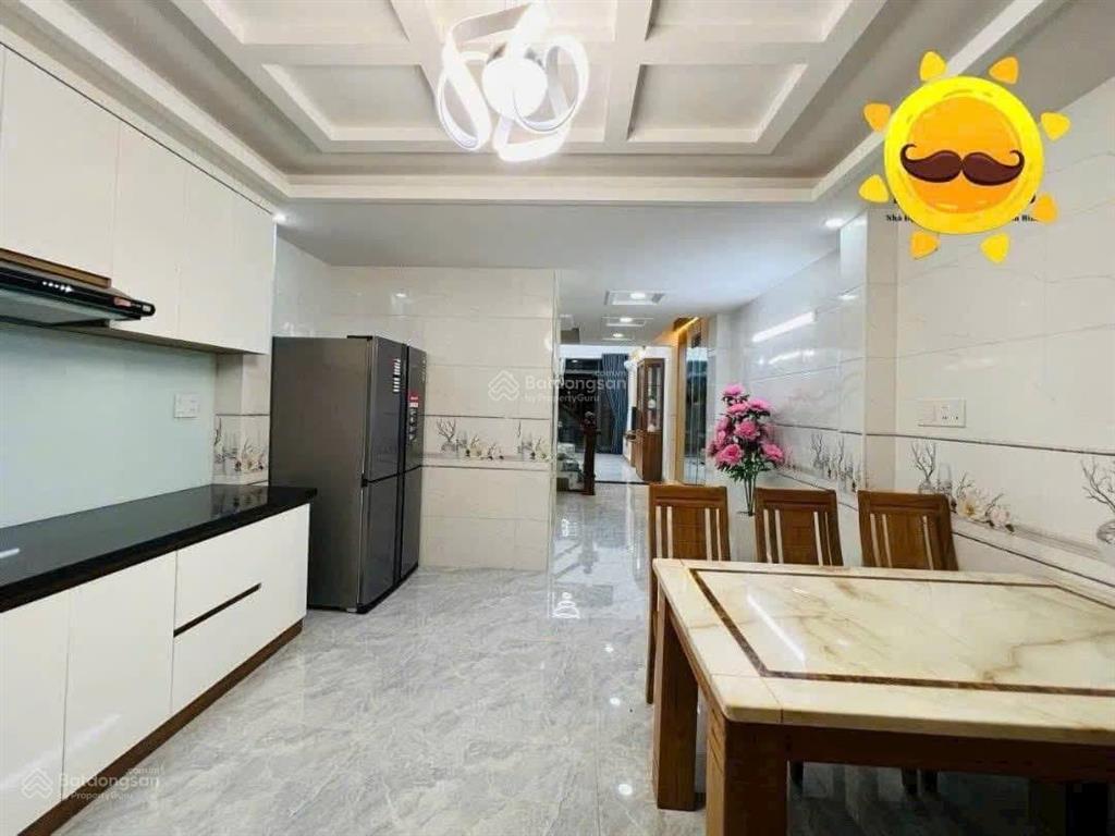 Quyết tâm ra hàng trước tết  căn nhà bùi minh trực, p5, quận 8. dt 40,3m2  2,860tỷ. hẻm xe hơi