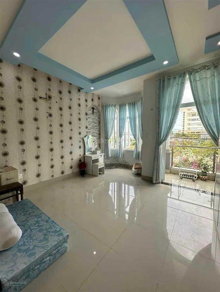 Chú thảo cần tiền làm ăn bán nhà đường thái phiên, p8, quận 11. 60,16m2  4,870 tỷ