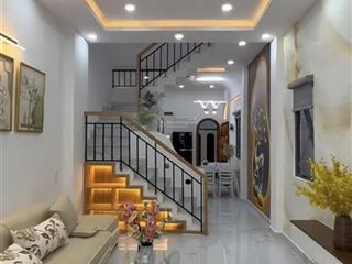 Đừng bỏ qua căn nhà dt40m2 ngay duy tân, p,15, phú nhuận. giá 1,890tỷ .hẻm xe hơi