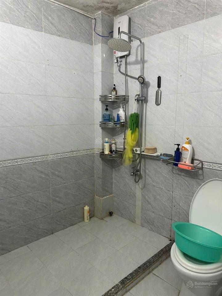 Hẻm 5m cách mặt tiền 1 căn! bán nhà sẵn kết cấu(4x15m)4pn4wc xách vali vào ở ngay. gía 10.xtỷ