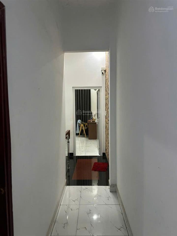 Hẻm 5m cách mặt tiền 1 căn! bán nhà sẵn kết cấu(4x15m)4pn4wc xách vali vào ở ngay. gía 10.xtỷ