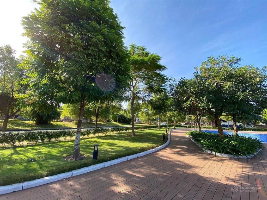Bán biệt thự hado charm villas, 200 triệu/m2, 300m2, 6pn, 6wc, q.hoài đức, hà nội giá siêu hời