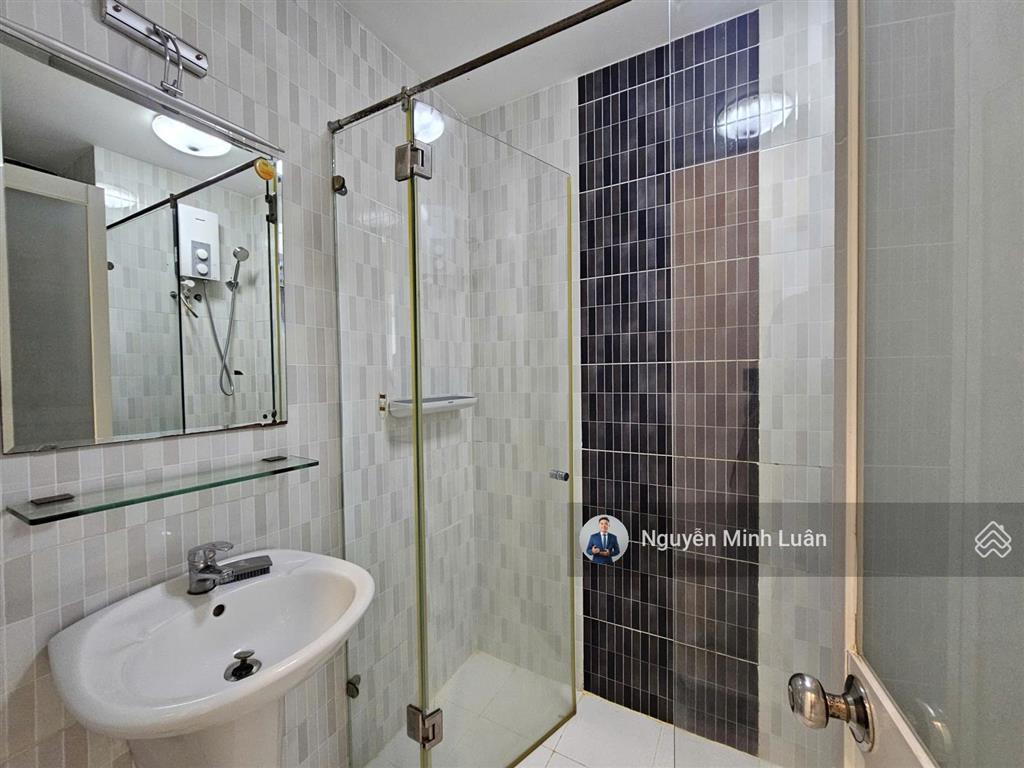 Bán gấp căn hộ sky garden pmh q7  3pn 2wc sổ hồng riêng 5,8 tỷ.  0935 382 *** mr. luân