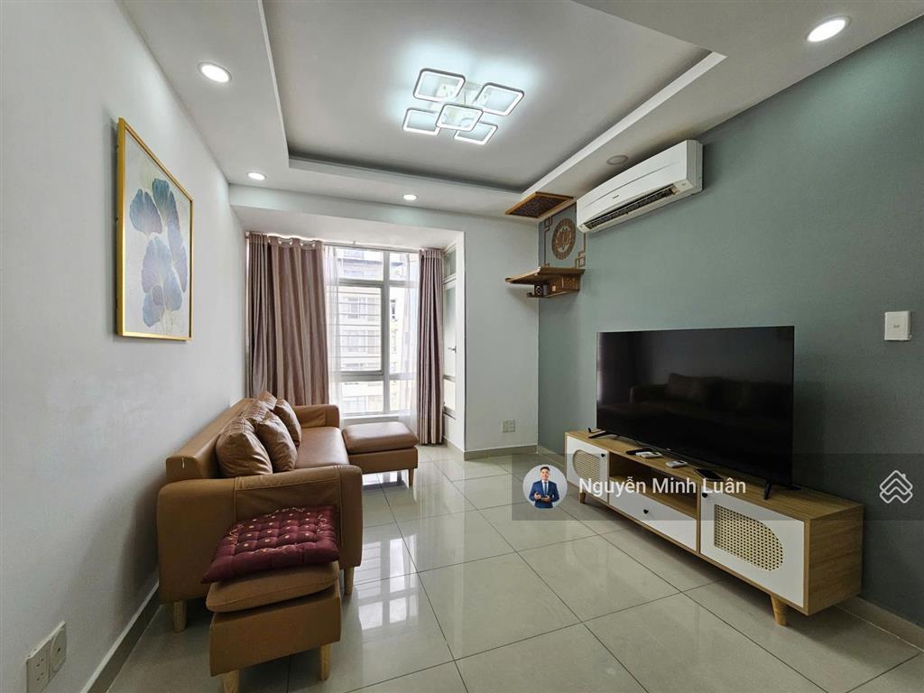 Bán gấp căn hộ sky garden pmh q7  3pn 2wc sổ hồng riêng 5,8 tỷ.  0935 382 *** mr. luân