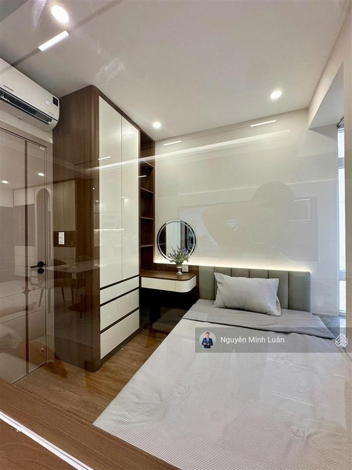 Bán căn hộ chung cư sky garden phú mỹ hưng tp.hcm  3pn 2wc sổ hồng riêng, mới 100%.  0935 382 ***