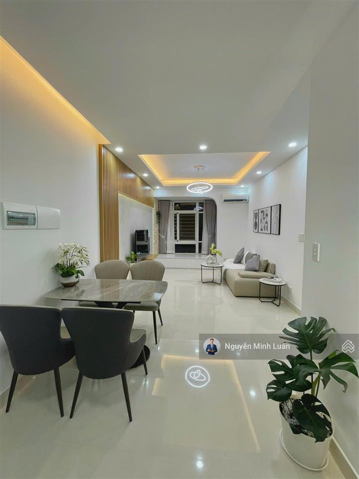 Bán căn hộ chung cư sky garden phú mỹ hưng tp.hcm  3pn 2wc sổ hồng riêng, mới 100%.  0935 382 ***