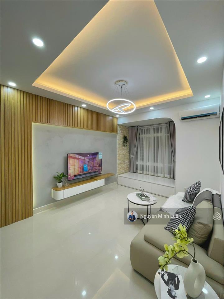 Bán căn hộ chung cư sky garden phú mỹ hưng tp.hcm  3pn 2wc sổ hồng riêng, mới 100%.  0935 382 ***