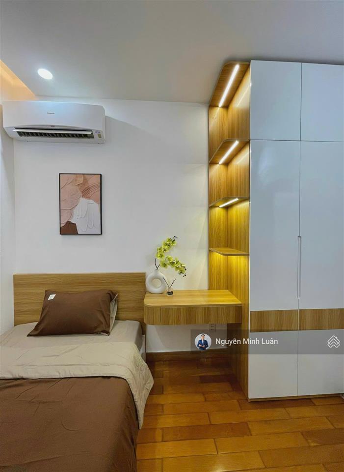 Bán căn hộ chung cư sky garden phú mỹ hưng tp.hcm  3pn 2wc sổ hồng riêng, mới 100%.  0935 382 ***